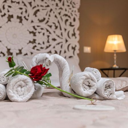 Agora' Castelnuovo Della Daunia Bed & Breakfast Bagian luar foto