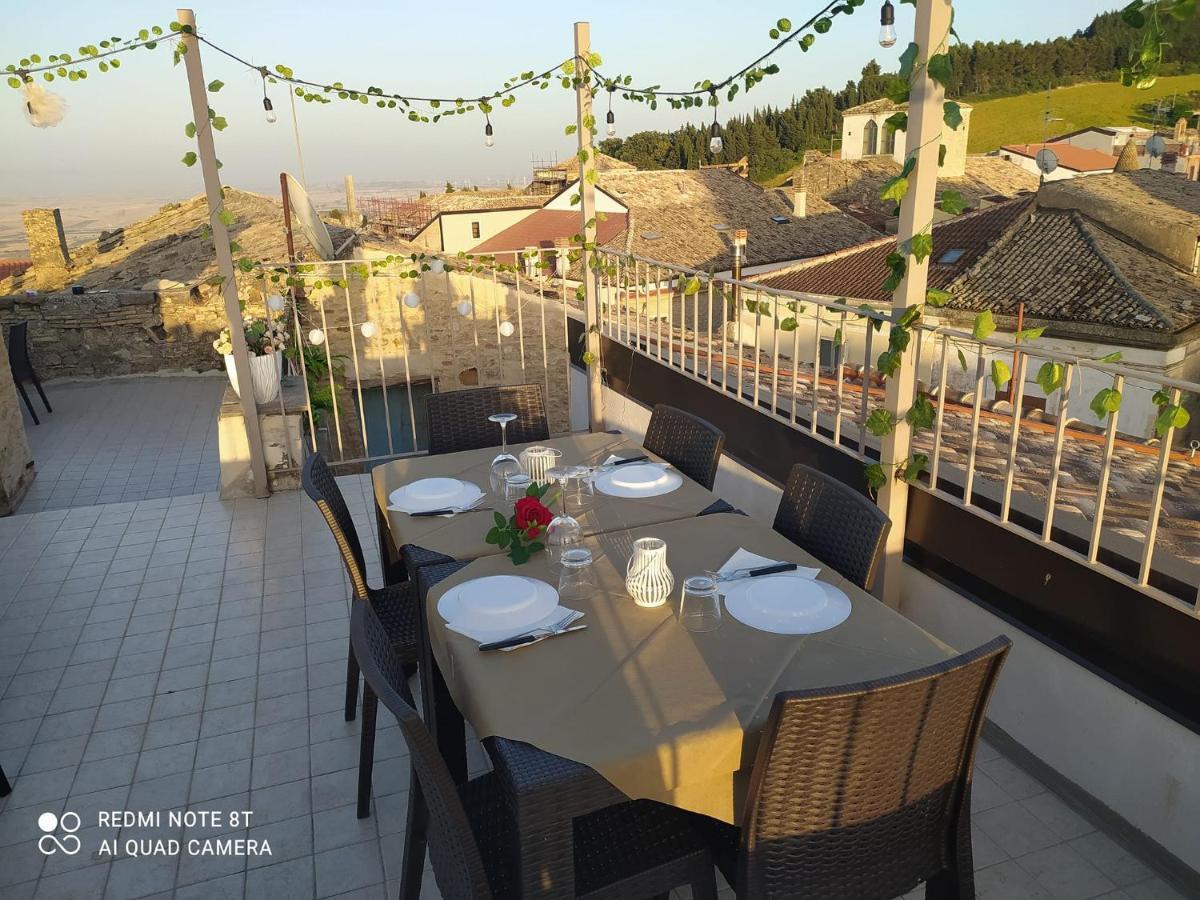 Agora' Castelnuovo Della Daunia Bed & Breakfast Bagian luar foto