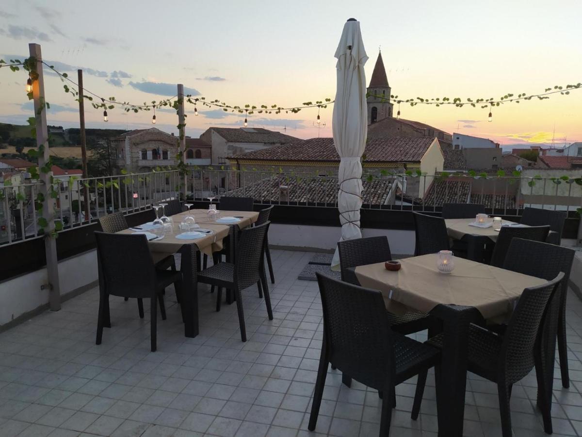 Agora' Castelnuovo Della Daunia Bed & Breakfast Bagian luar foto