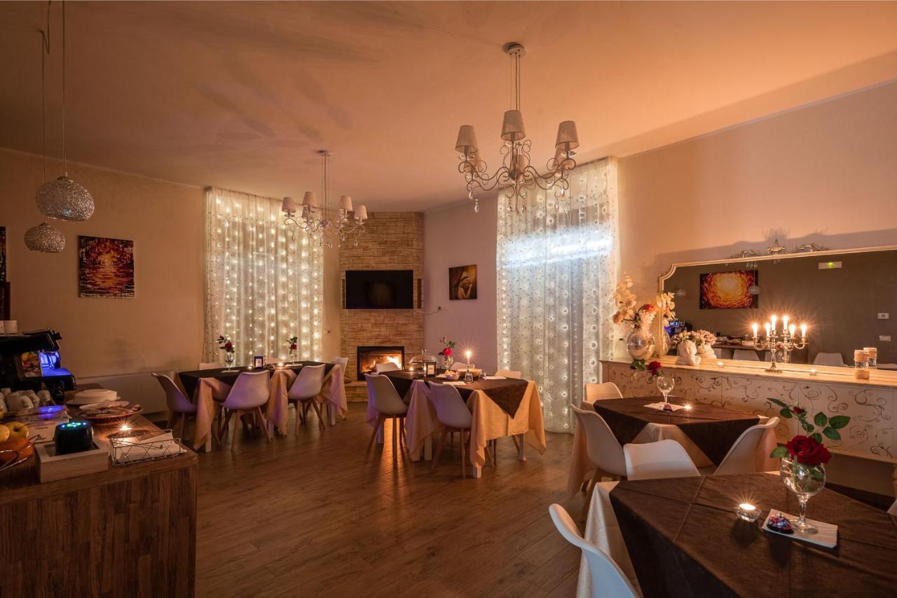 Agora' Castelnuovo Della Daunia Bed & Breakfast Bagian luar foto