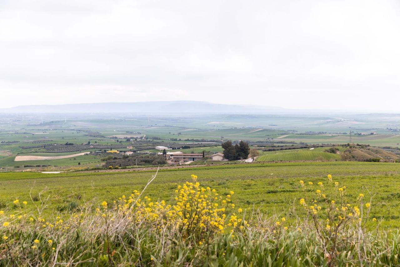 Agora' Castelnuovo Della Daunia Bed & Breakfast Bagian luar foto