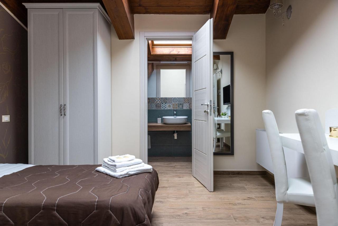 Agora' Castelnuovo Della Daunia Bed & Breakfast Bagian luar foto