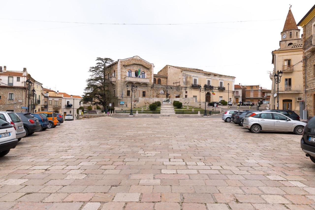 Agora' Castelnuovo Della Daunia Bed & Breakfast Bagian luar foto