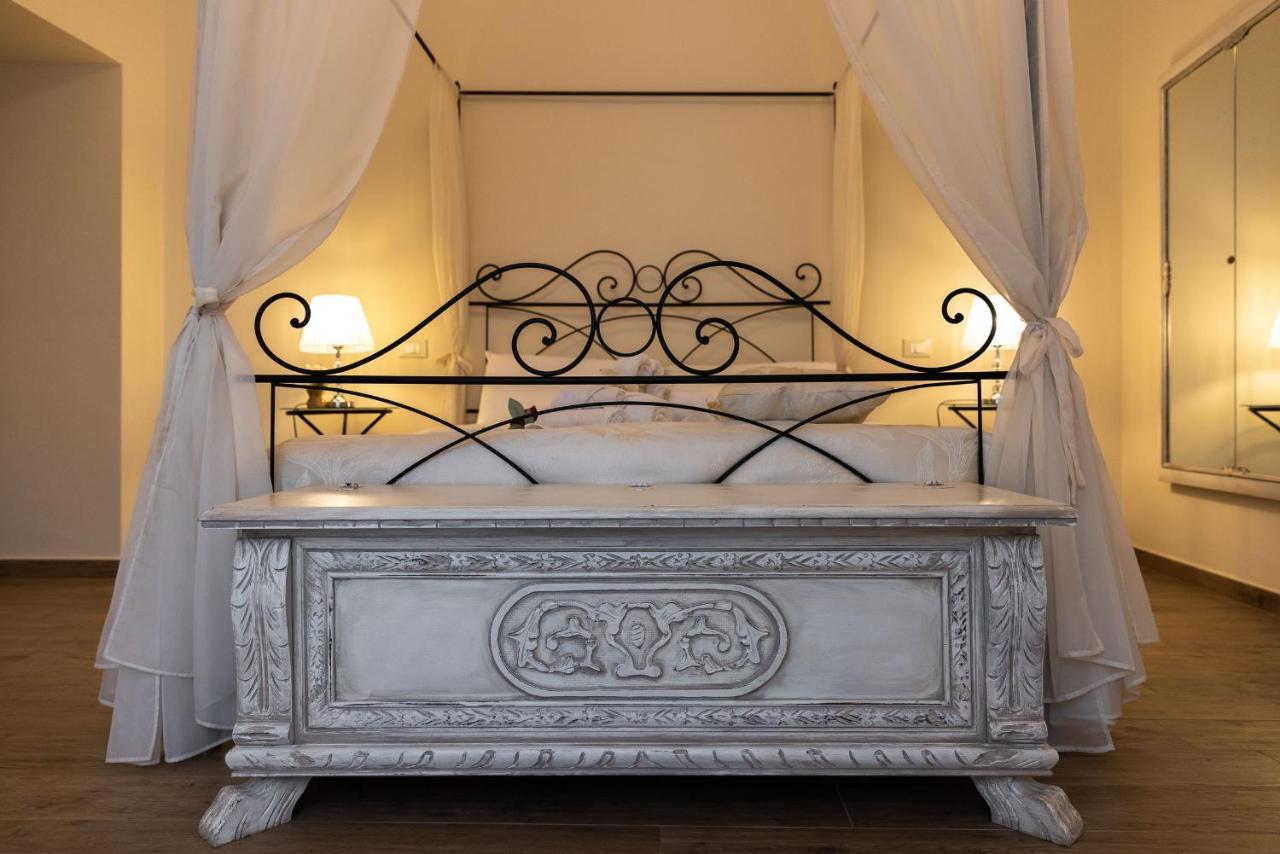 Agora' Castelnuovo Della Daunia Bed & Breakfast Bagian luar foto